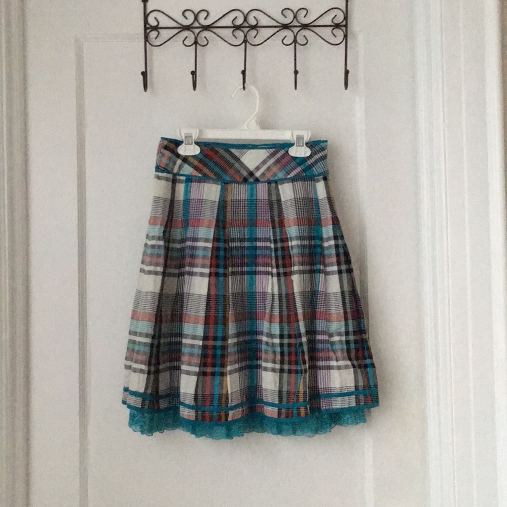 Colorful plaid skirt with lace hem